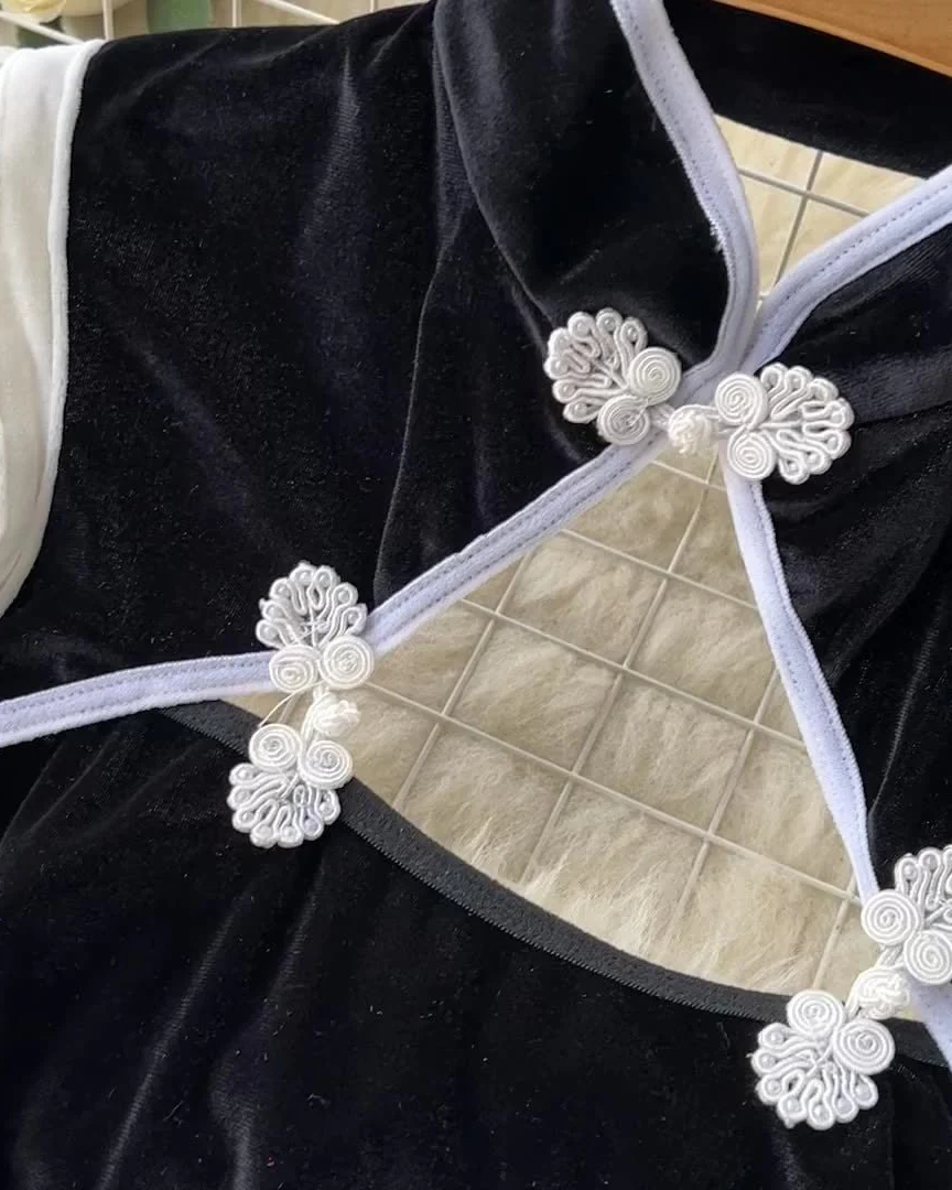 Crave-Worthy Corset Lingerie - Image 8